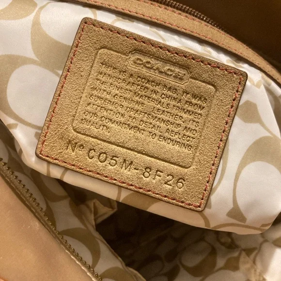 Coach vintage 2005 Hamptons leatherware nylon champagne Tote and Wristlet Set - Picture 12 of 16